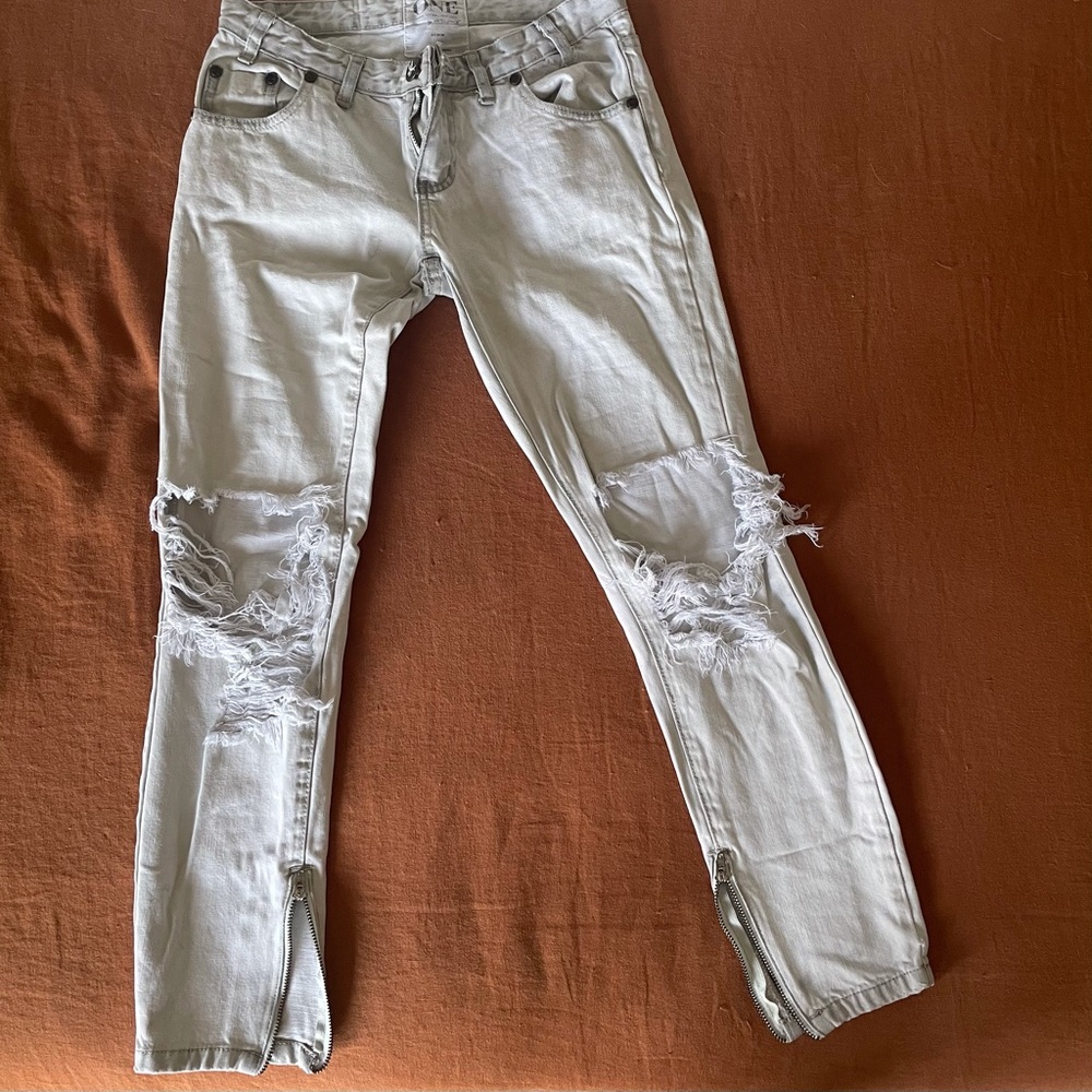 One teaspoon “trashed free birds” jeans